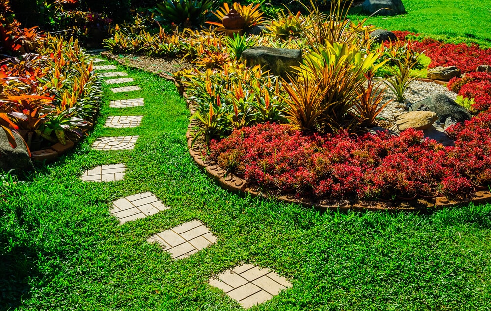 garden aesthetic tips for a beautiful home landscape